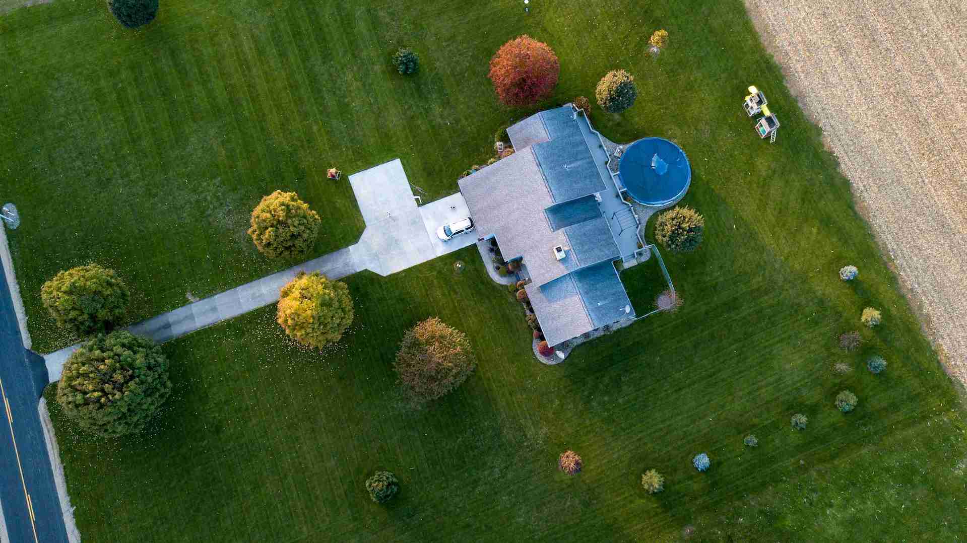 Drip Edge vs. Gutter Apron: Essential Components for a Durable Roofing System