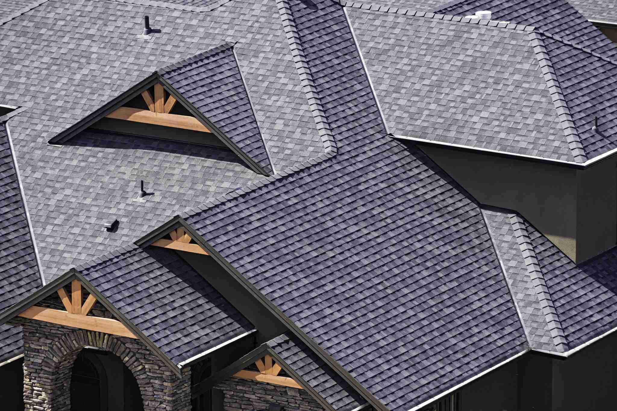 Handling Roofing Supplements: Why Roofers Should Avoid DIY Roofing Supplement Management